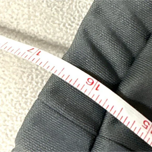 Under Armour Womens Gray Softball Pants M Elastic Waistband Capri Length - Picture 7 of 7